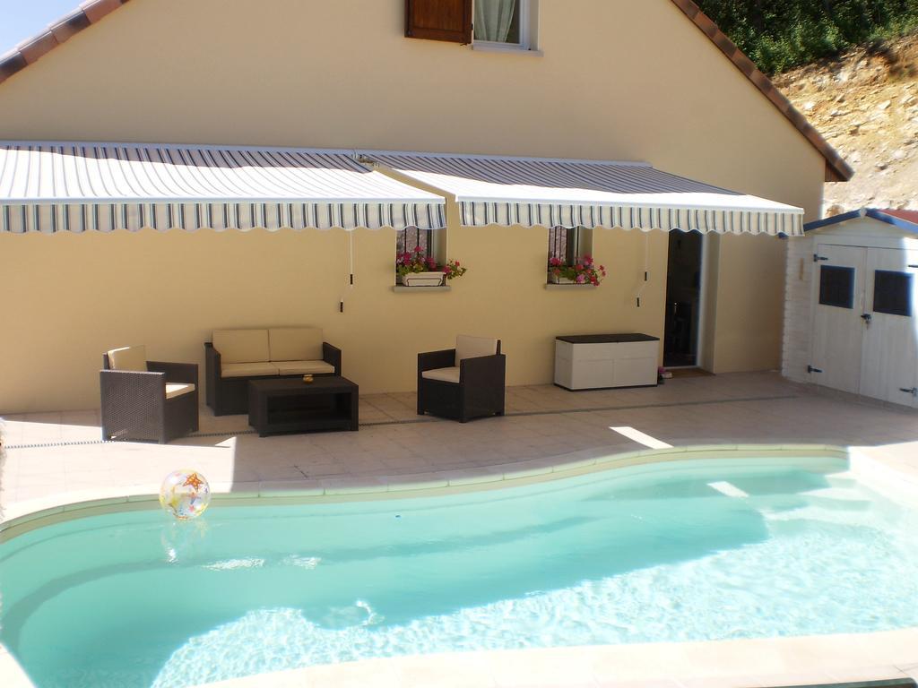 Les Roziers - Roulotte Bed & Breakfast Bagnac Exterior photo